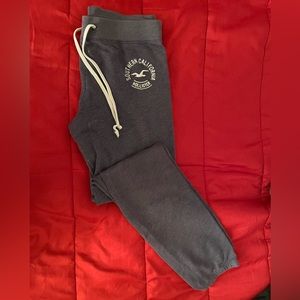 Hollister thin sweatpants